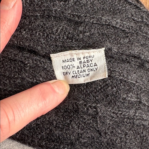 Peruvian sweater crew neck cable knit baby alpaca wool dark charcoal men’s M - Picture 12 of 12